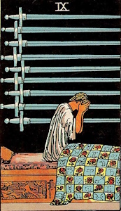 Tarot 9 der Schwerter